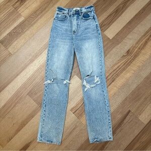 Abercrombie and Fitch 90’s Straight Leg Jean